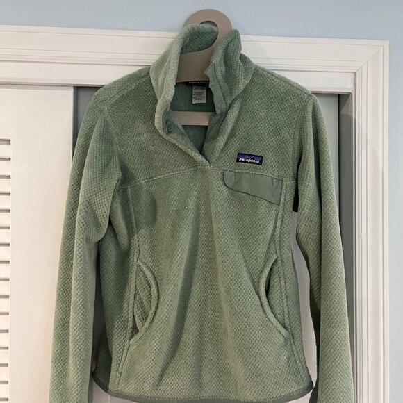 Patagonia® Women's Re-Tool Snap-T® Pullover in Arctic Mint - Verdigris X-Dye - Picture 2 of 5